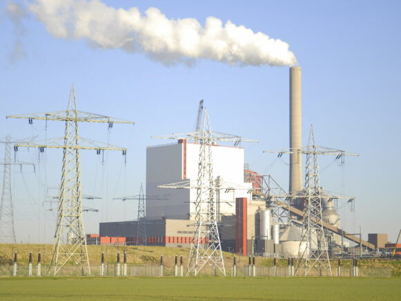 RWE start controversieel vergunningenproces voor biomassa met BECCS Amercentrale